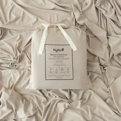 Fitted Sheet with Pillowcases in Almond