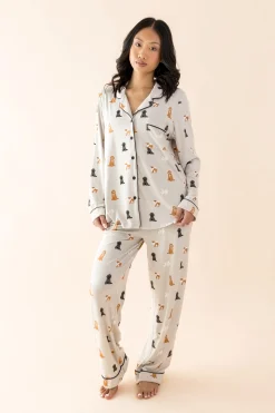 Long-Sleeved Women's Pajama Set in Fluffy Dog