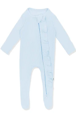 Ribbed Ruffle Zipper Footie in Breeze