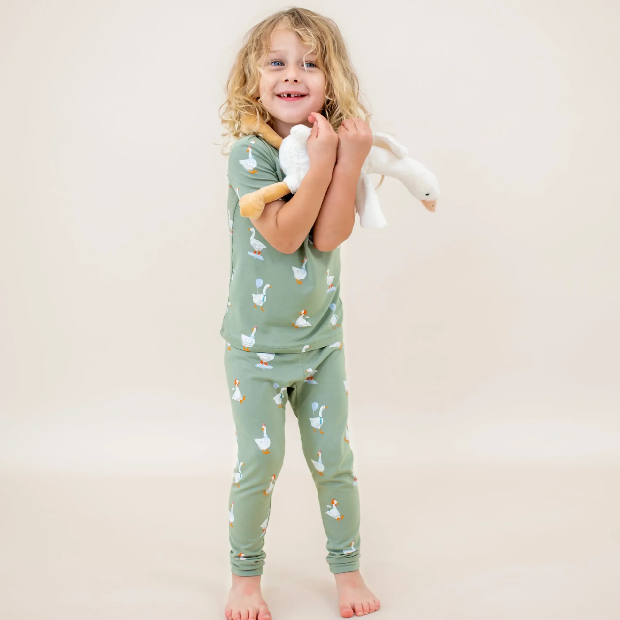 Short Sleeve with Pants Pajamas in Silly Goose