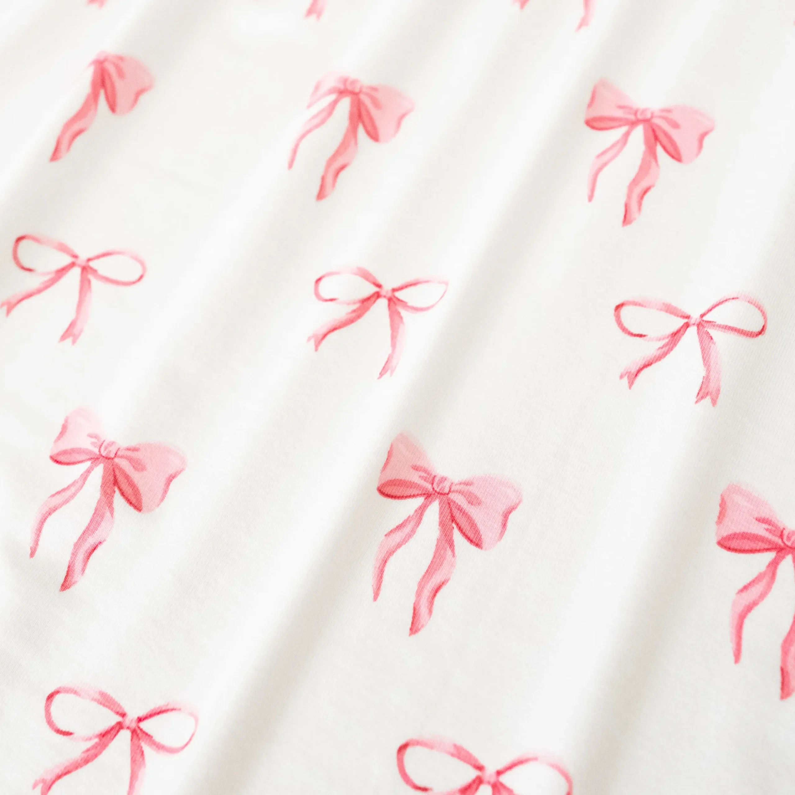Women’s Relaxed Fit V-Neck in Bow