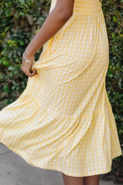 Women’s Smocked Dress in Gingham Chamomile